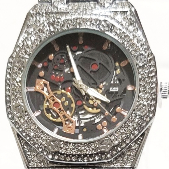 Mens Hip Hop Bling Skeleton Style Simulated Diamond Quartz Movement Iced Watch - Picture 2 of 7